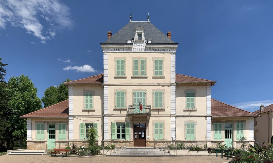 File:Mairie Vonnas 25.jpg