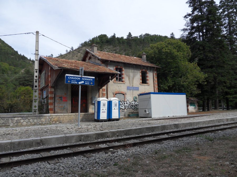 File:Gare de Chaudon-Norante.JPG