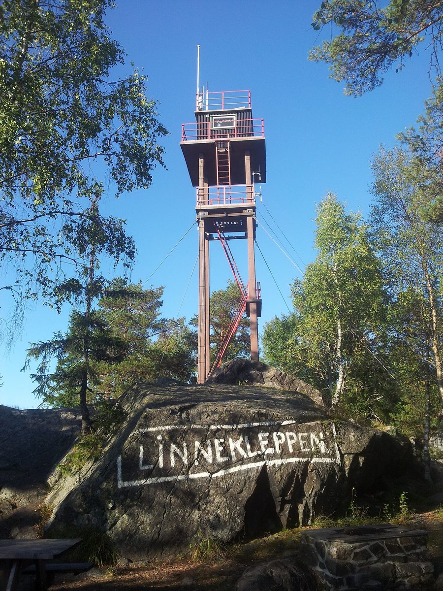 Fire lookout tower on Linnekleppen in Østfold