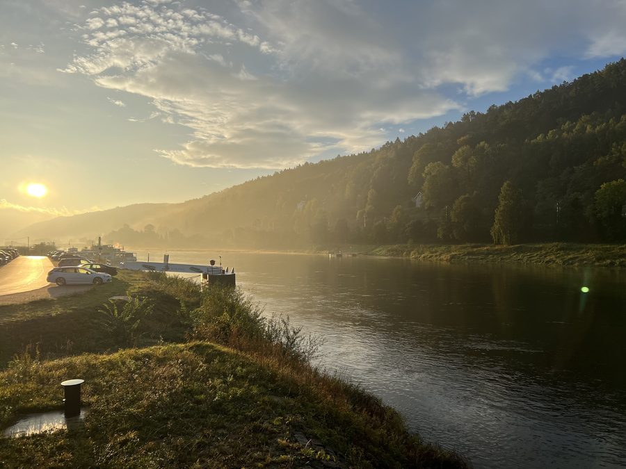 Morning atmosphere on the Elbe in Bad Schandau