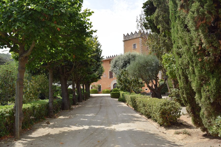File:Casa Bru o Fiveller (Teià).jpg