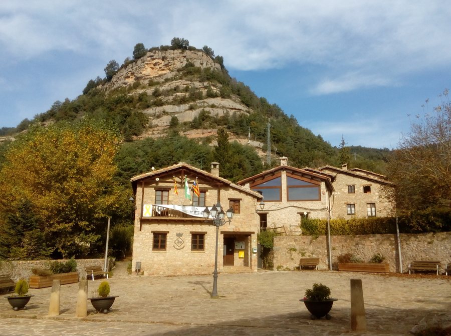 File:Sant Jaume de Frontanyà - 2.jpg