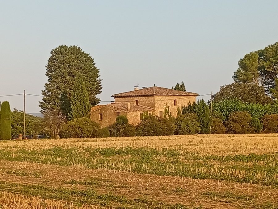File:Mas Nou de Rupià.jpg