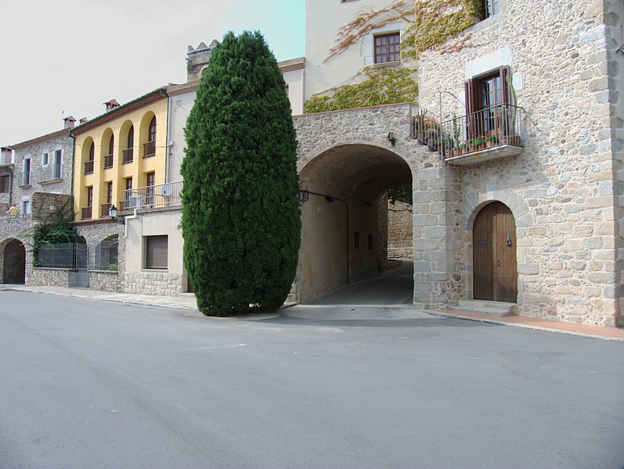 File:Darnius 2011 02.jpg