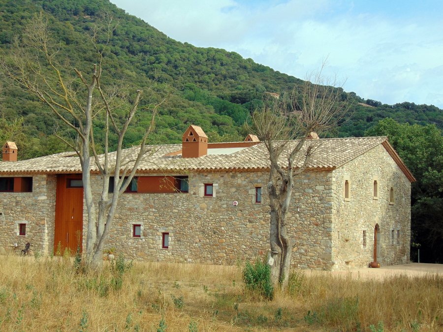 File:Can Carreres de la Cellera de Ter 1.jpg
