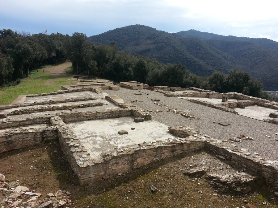 File:Castellum Fractum. Sant Julià de Ramis 02.jpg