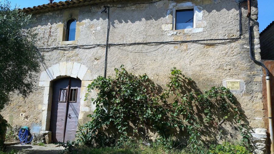 File:Can Gil de Llampaies - Llampaies Camallera.jpg