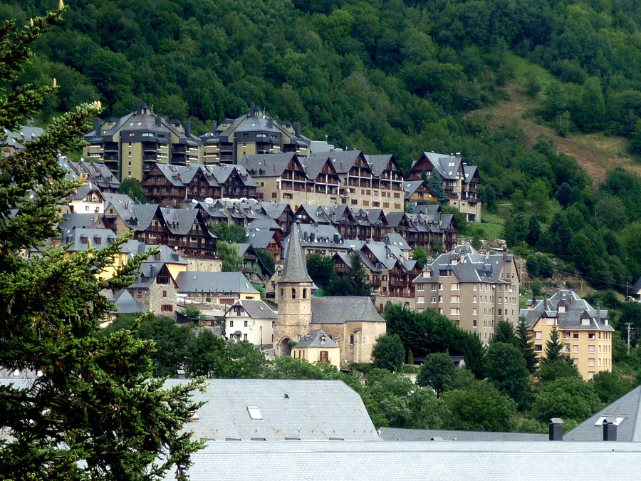 File:GAUSAC - VAL D'ARAN - IB-408.JPG