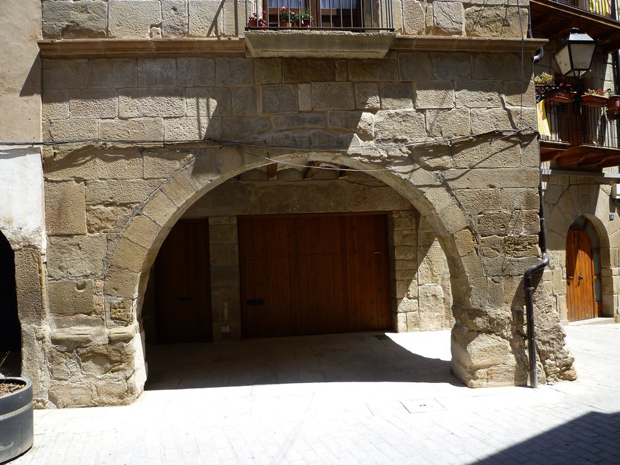 File:CAL COMABELLA - ARTESA DE SEGRE - IB-763.JPG
