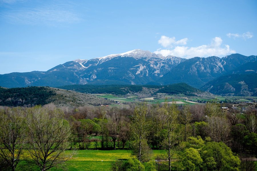 File:Les Valls d'Aguilar, Lleida, Spain - panoramio.jpg