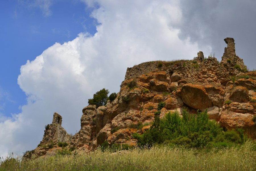 File:Castell de Queralt (Bellprat) - 1.jpg