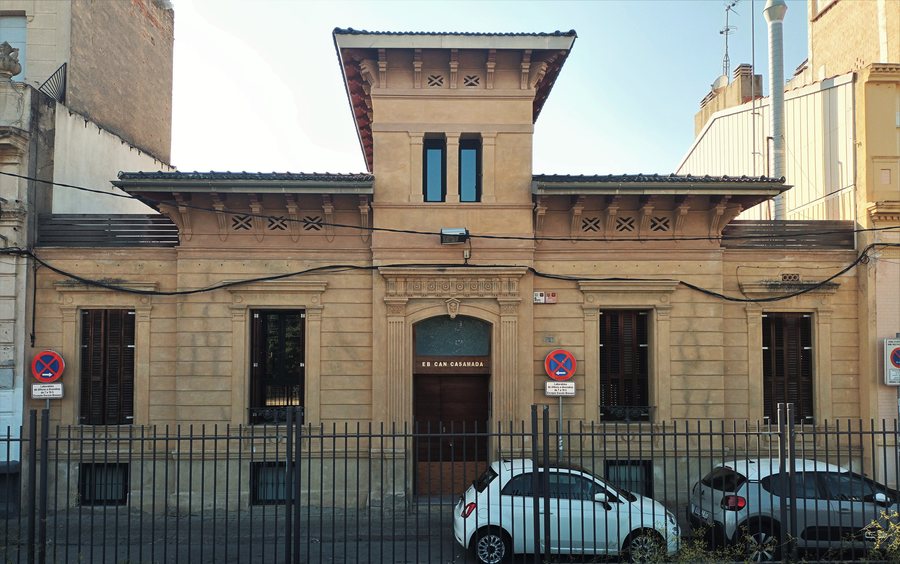 File:Can Casamada (Montcada i Reixac).jpg