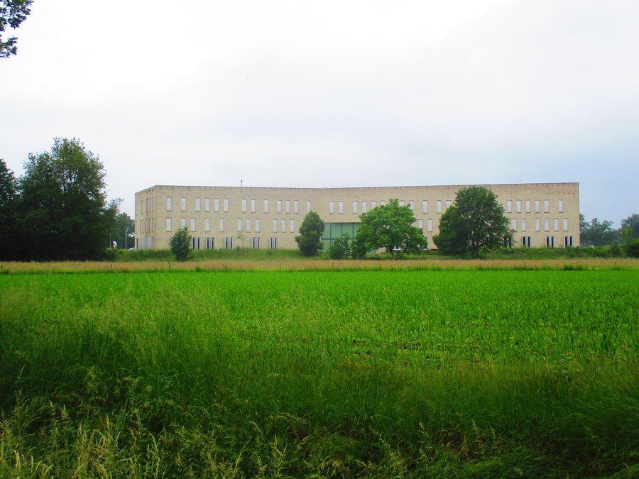 File:Hengelo-gelderland-gemeentehuis-bronckhorst.jpg