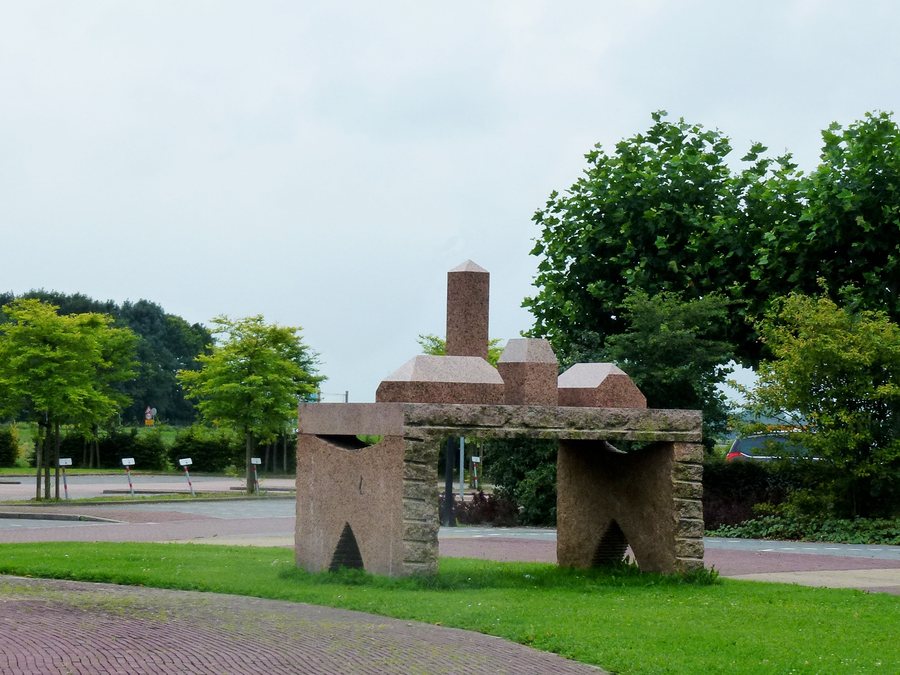 File:Nieuwveen, sculptuur van Kees Buckens (2).jpg