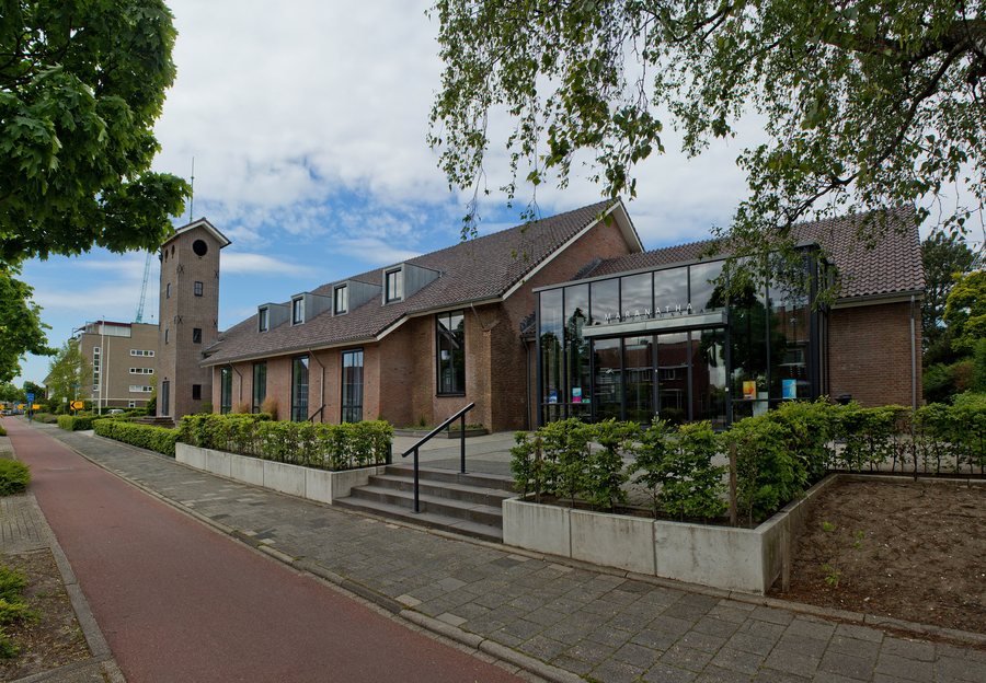 File:Zwijndrecht - Maranathakerk.jpg