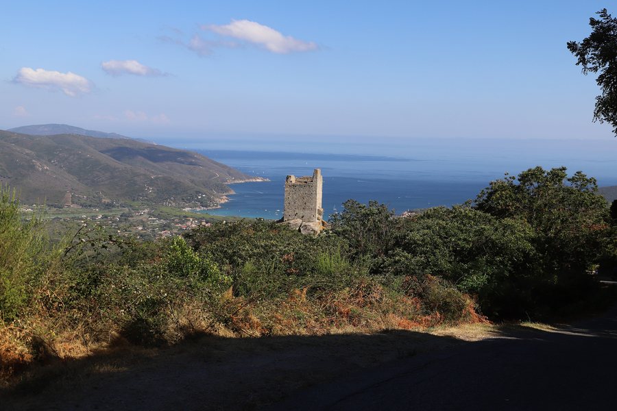 File:Campo nell'elba, torre di san giovanni, xi secolo 01.jpg