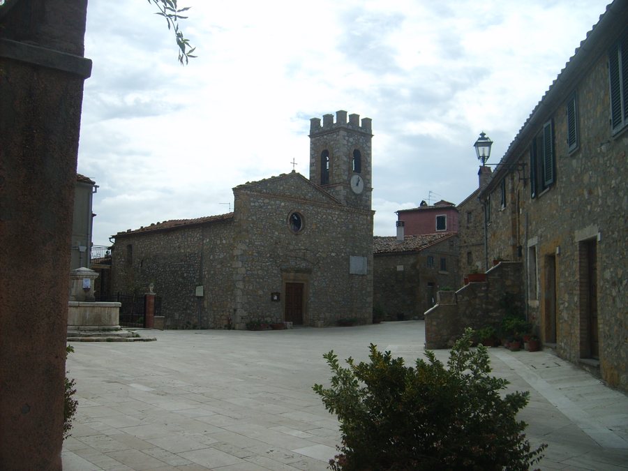 File:Capanne (Manciano).JPG