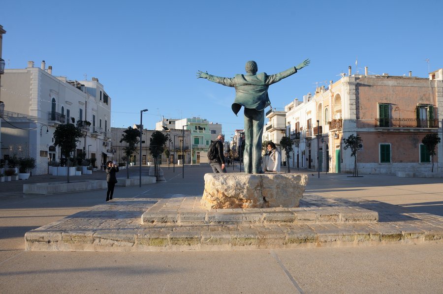 File:POL - Statue of Domenico Modugno in Polignano a Mare, Italy, 2022.jpg