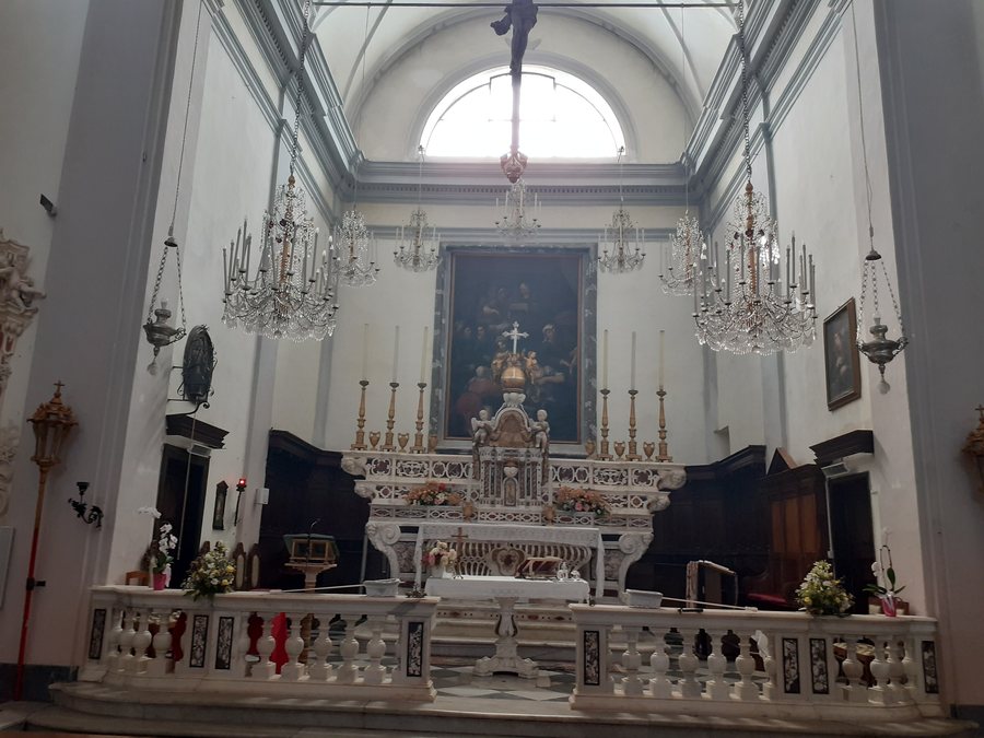 File:Gêxa da Nativitài de Maìa (Garlenda)-Atâ mazû 01.jpg