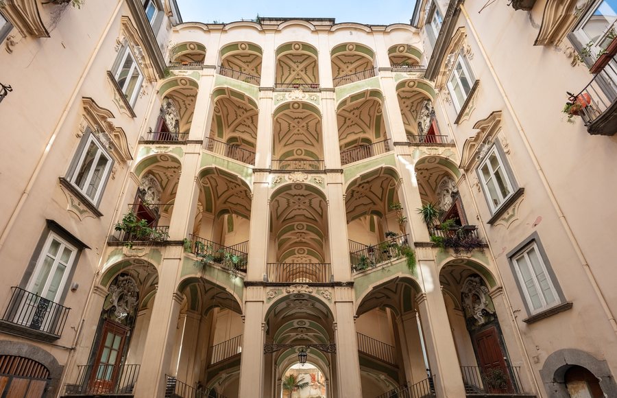 File:Palazzo dello Spagnolo, Nápoles, Italia, 2023-03-25, DD 133-135 HDR.jpg