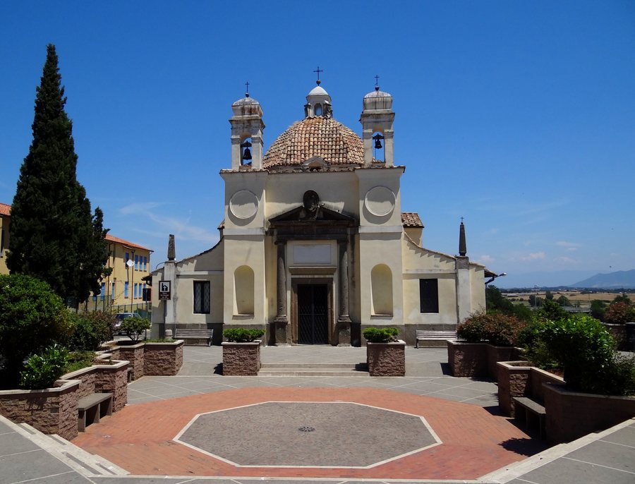 File:Monterosi-Chiesa-San-Giuseppe-2012.JPG
