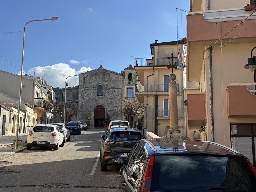 File:Convento Santa Maria di Gesù (Chiaramonte Gulfi) 01.jpg