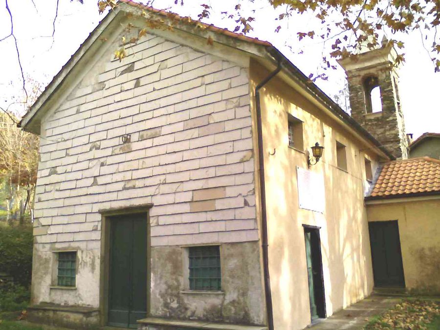 File:Teglia (Stella)-cappella san pietro-esterno.jpg