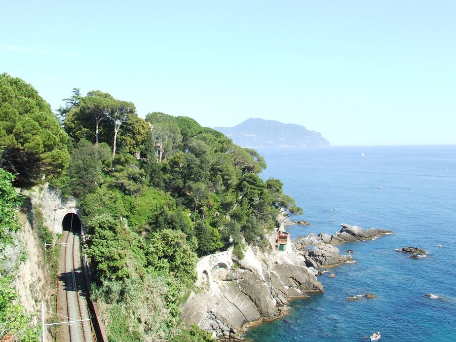 File:16031 Pieve Ligure GE, Italy - panoramio.jpg