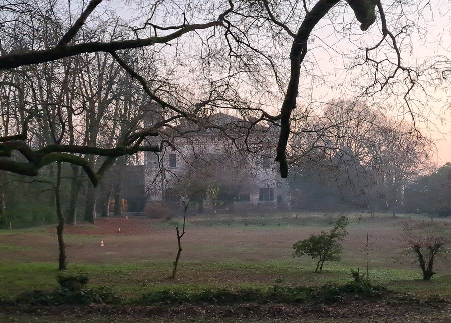 File:Moscazzano - villa Albergoni - giardino.jpg