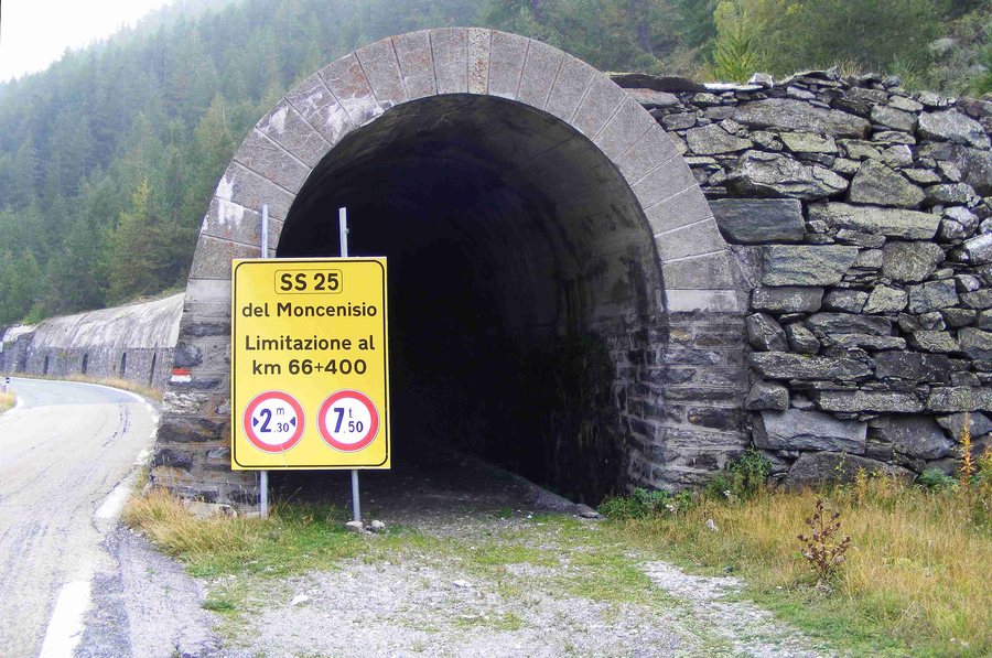 File:Ss25 moncenisio ferrovia fell.jpg