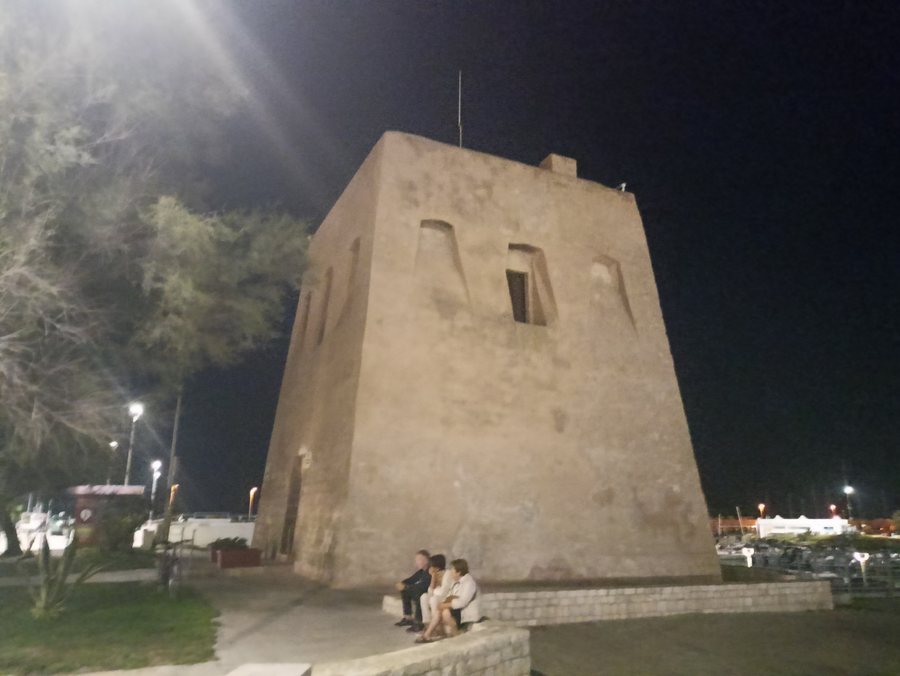 File:Melendugno - Torre San Foca.jpg