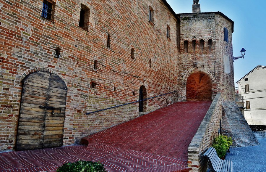 File:Castignano - Ripaberarda.jpg
