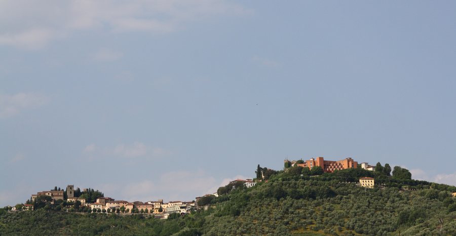 File:Montecatini Alto view 01.JPG