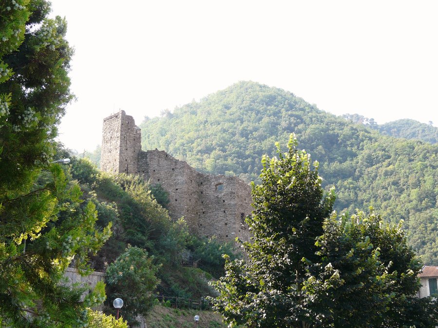 File:Isolabona-castello1.JPG