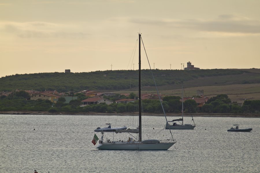 File:Putzu Idu harbour, Putzu Idu OR, Sardinia, Italy - panoramio.jpg