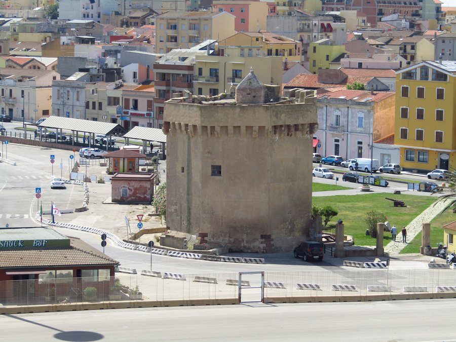File:Porto Torres Tower.jpg
