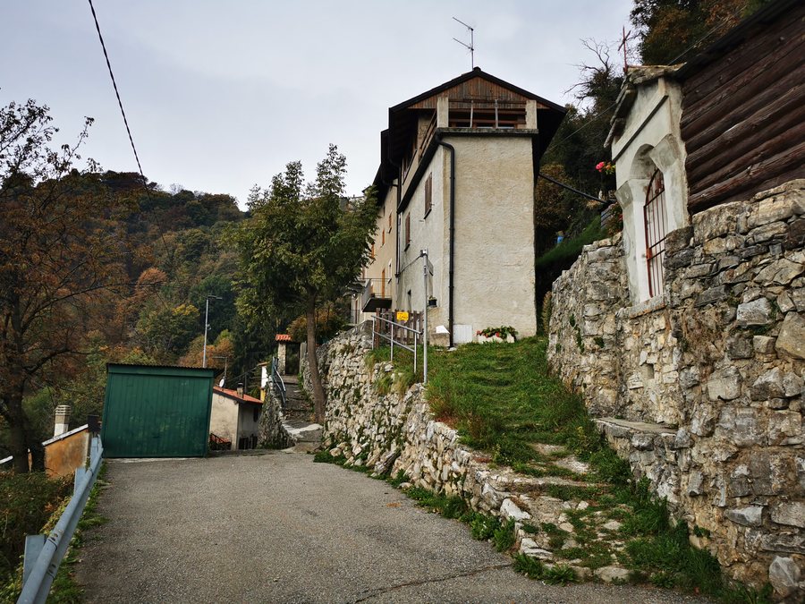 File:Baita (Torre de' Busi) 01.jpg