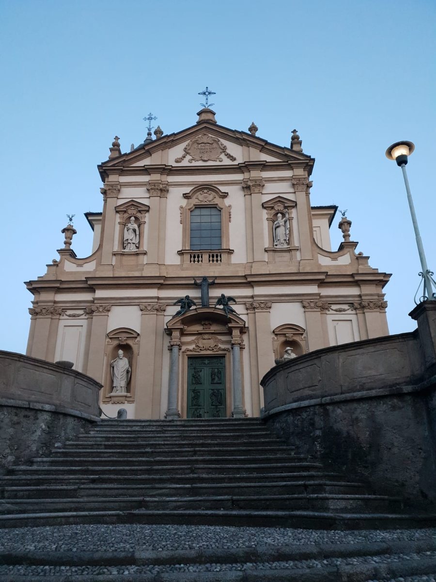 File:Veduggio con Colzano - Chiesa di San Martino.jpg