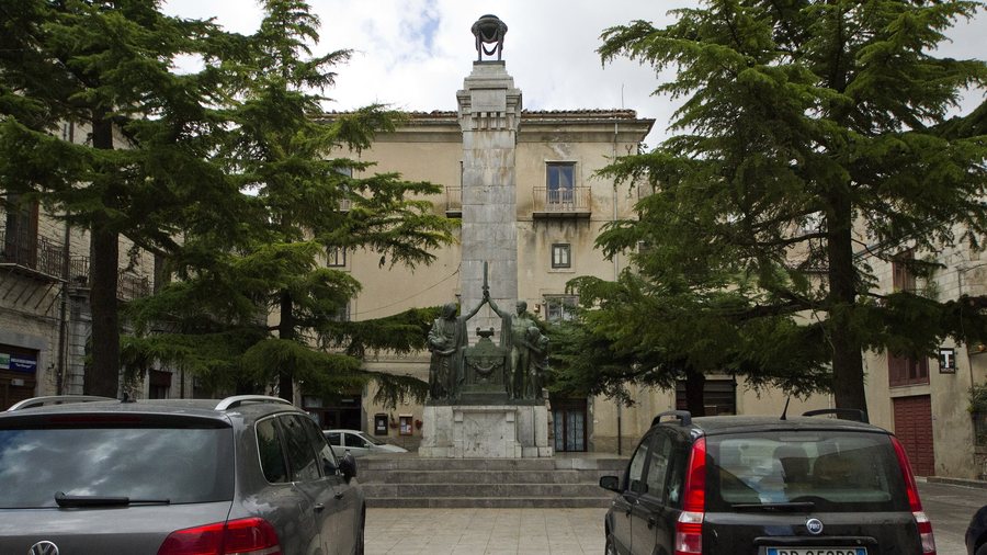 File:90026 Petralia Soprana PA, Italy - panoramio.jpg