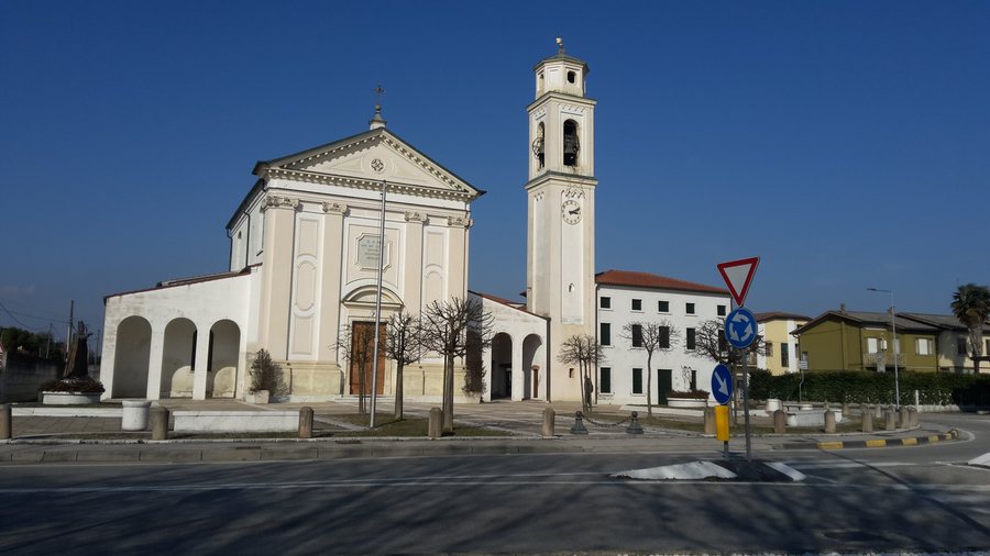 File:Chiesa di San Nicola, Fiumicello Campodarsego.jpg
