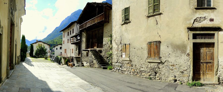 File:23029 Villa di Chiavenna SO, Italy - panoramio.jpg