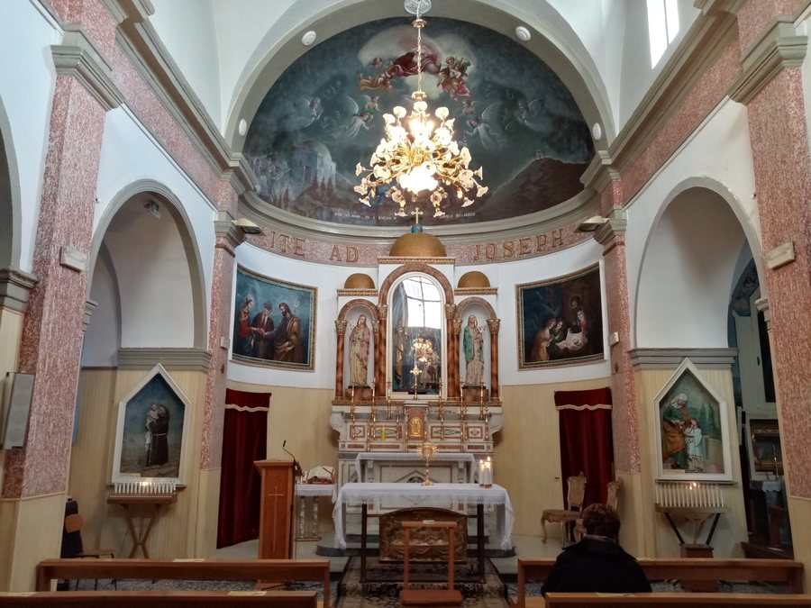 File:Chiesa San Giuseppe (Ginosa) - inside view01.jpg
