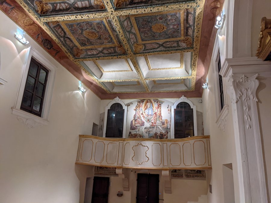 File:Chiesa del Gonfalone, Saltara 01.jpg