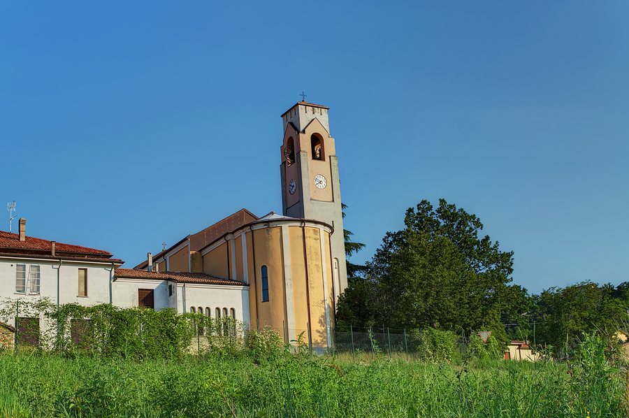 File:Menconico (PV) - frazione San Pietro Casasco - chiesa di San Pietro Apostolo - abside.jpg