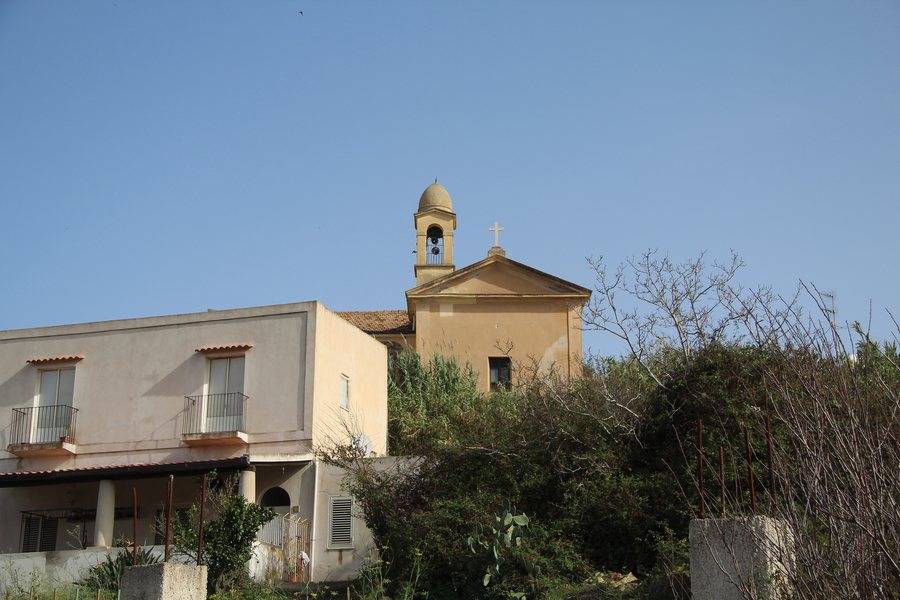 File:Chiesa Nuova Quattropani.jpg