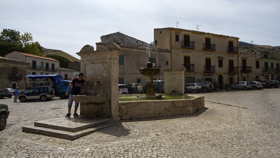 File:90030 Palazzo Adriano PA, Italy - panoramio.jpg
