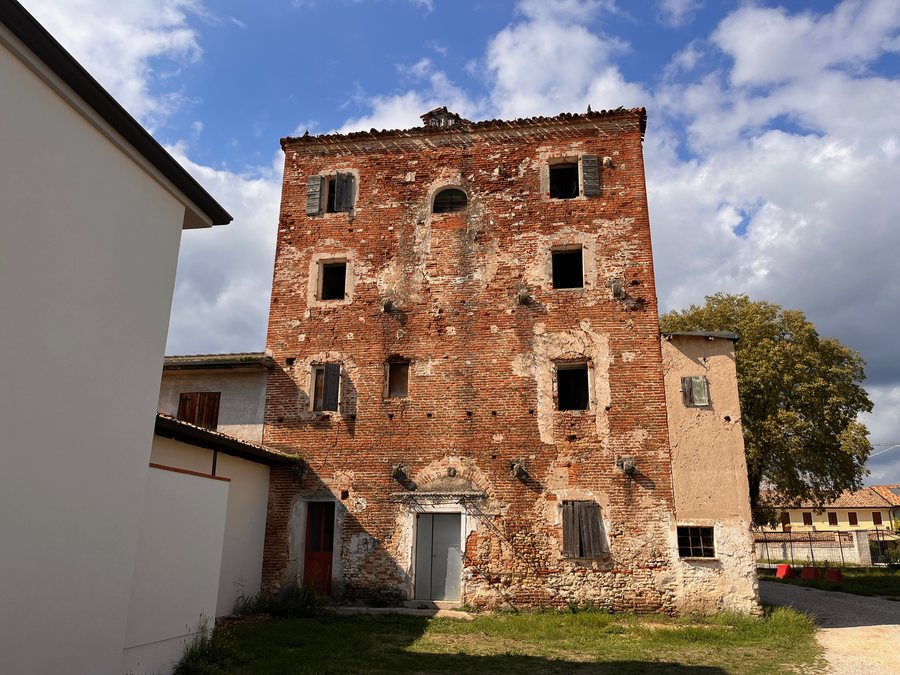 File:Torre Mozza (Altivole - Caselle) 05.jpg