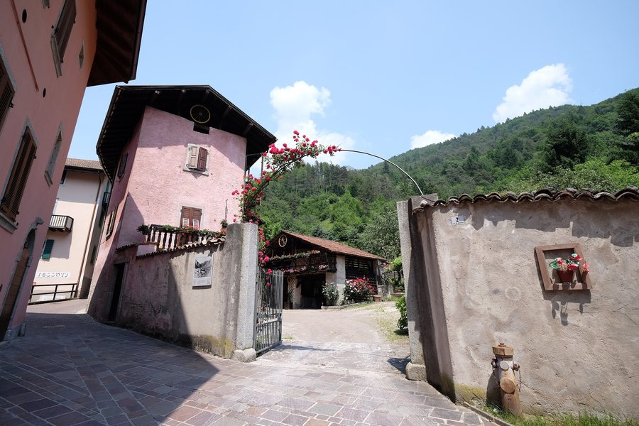 File:38067 Pieve di Ledro TN, Italy - panoramio (1).jpg