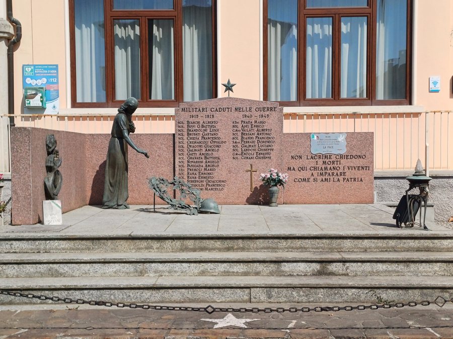 File:Boffalora d'Adda (LO) - monumento ai Caduti.jpg