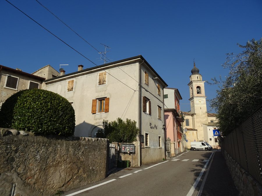 File:Castion Veronese - Scorcio 01.jpg